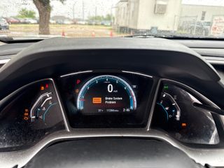 2018 Honda Civic EX-T - Interior Dashboard With Vehicle Running Image